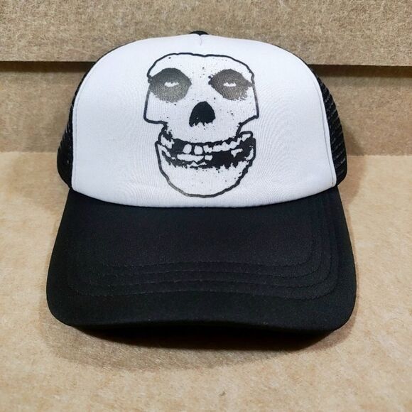 misfits Other - Misfits Structured Snapback Trucker Hat